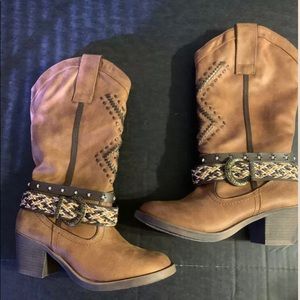 Tan Western Boots